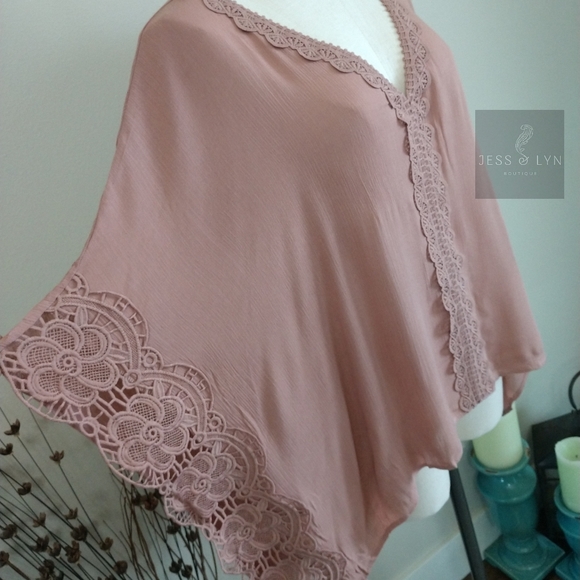 🆕FREYA- Blush Pink Boho Flowy Oversized Blouse w/Lace Detail - Picture 8 of 16